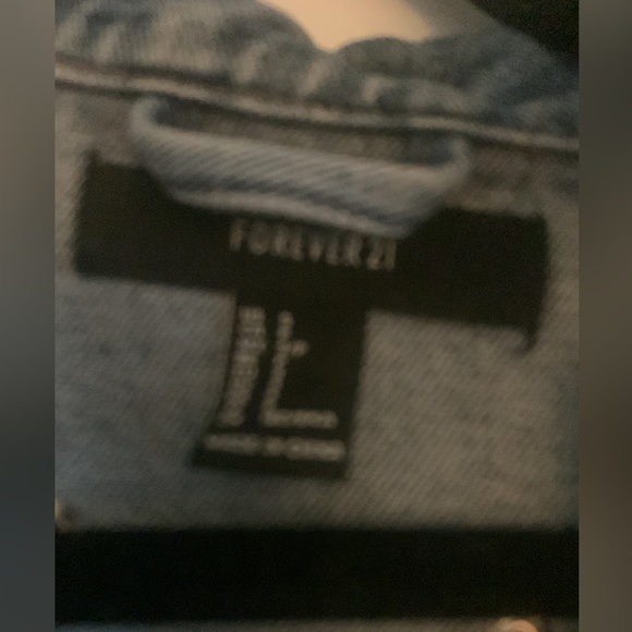 Forever 21 ripped and studded denim jacket - Picture 4 of 4